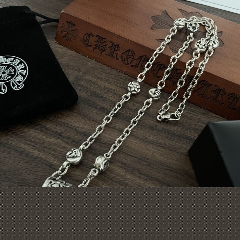Ch**me He**ts necklaces